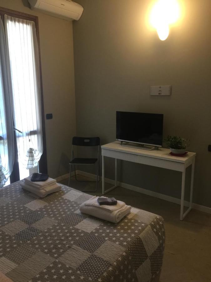 B&B Aurora แบร์กาโม ภายนอก รูปภาพ