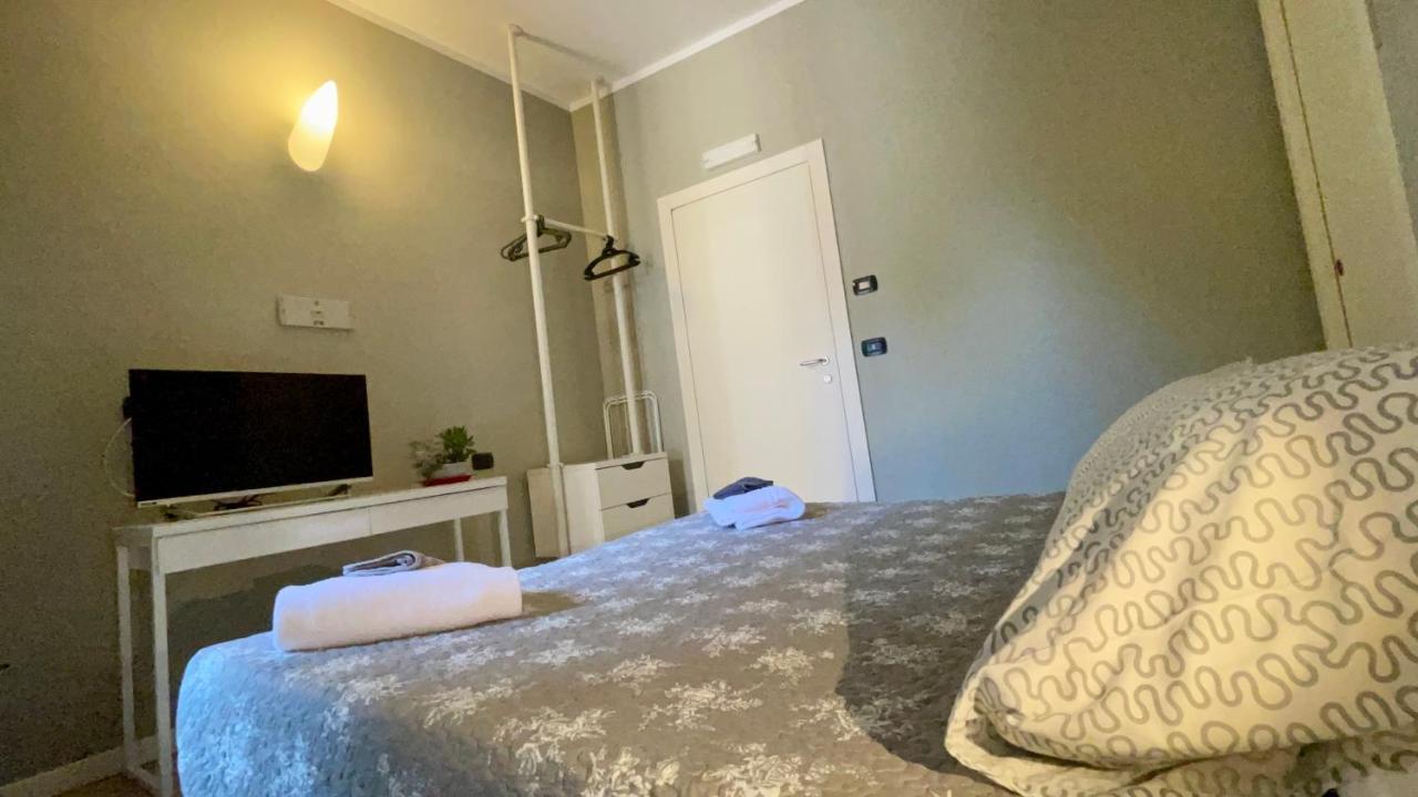 B&B Aurora แบร์กาโม ภายนอก รูปภาพ