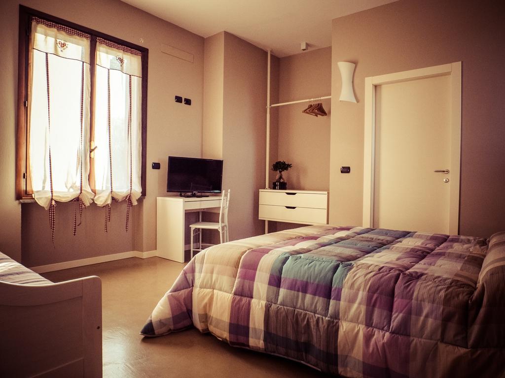 B&B Aurora แบร์กาโม ห้อง รูปภาพ